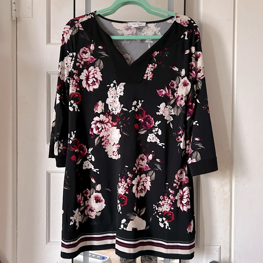 White House Black Market Floral Tunic